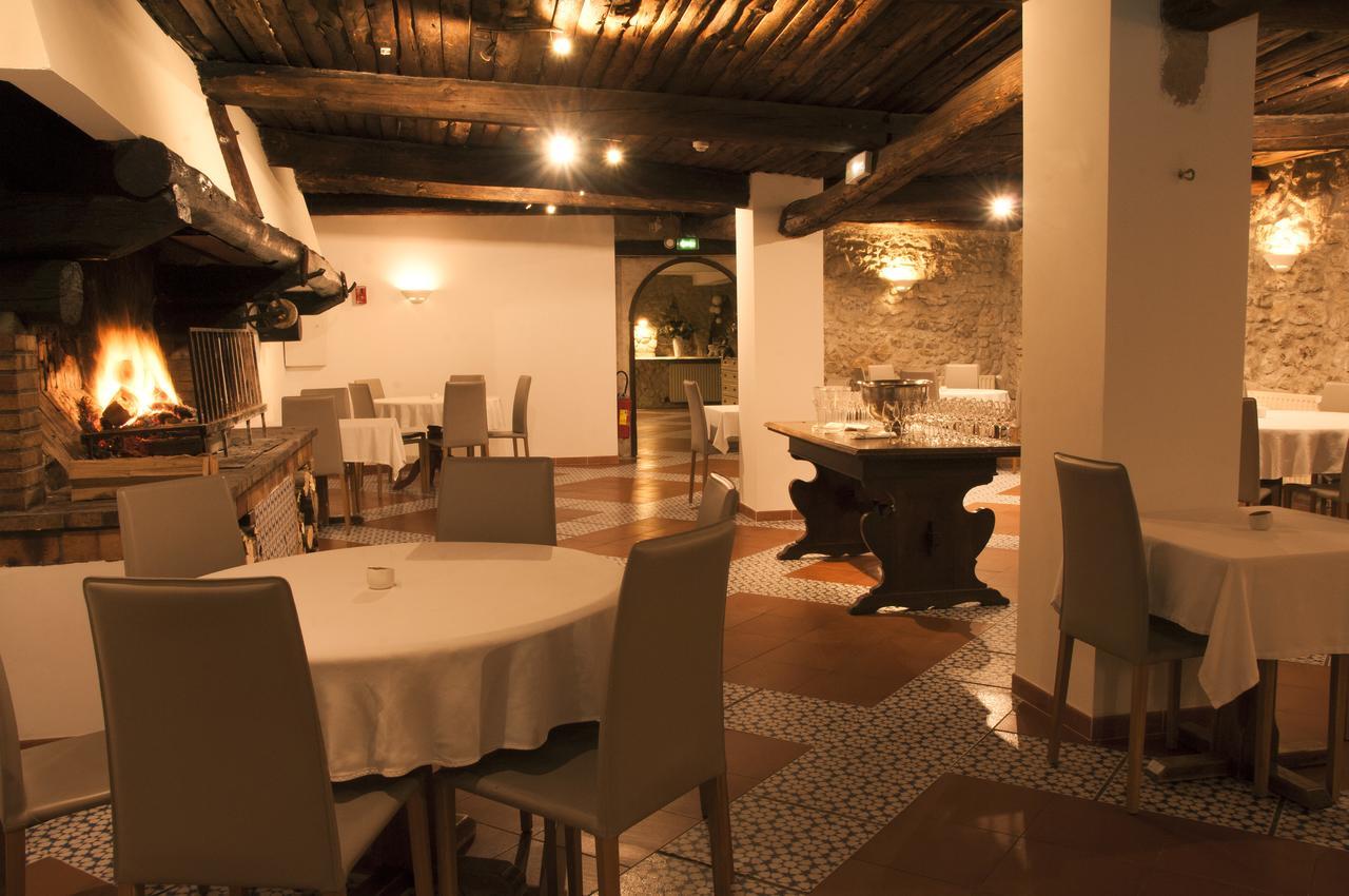 Le Clos Pierrepont Montferrat  외부 사진